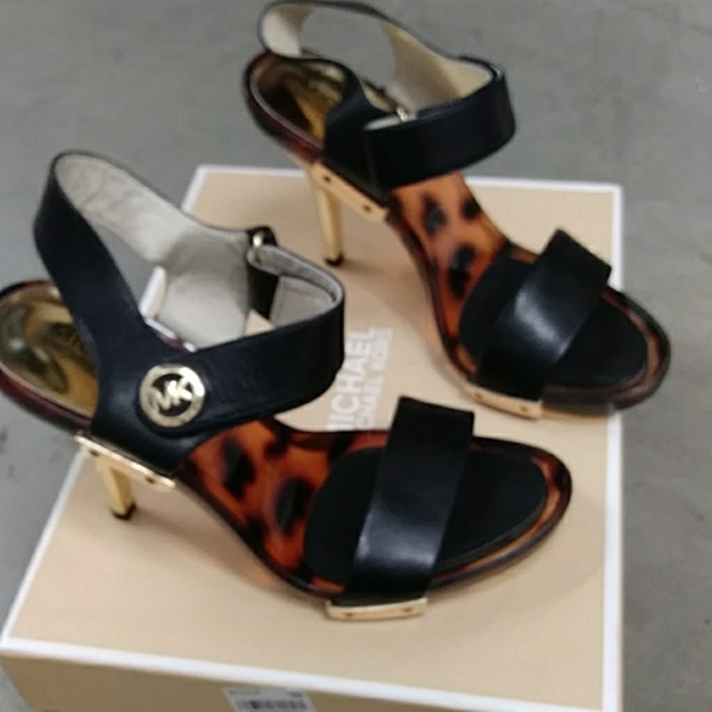 Michael khor lani sandal black leather